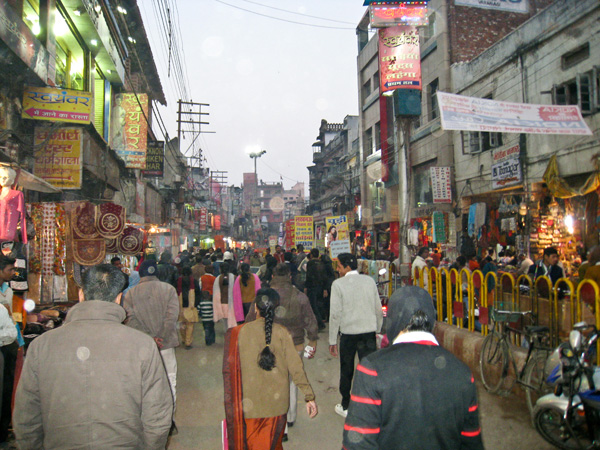 varanasi-crowds